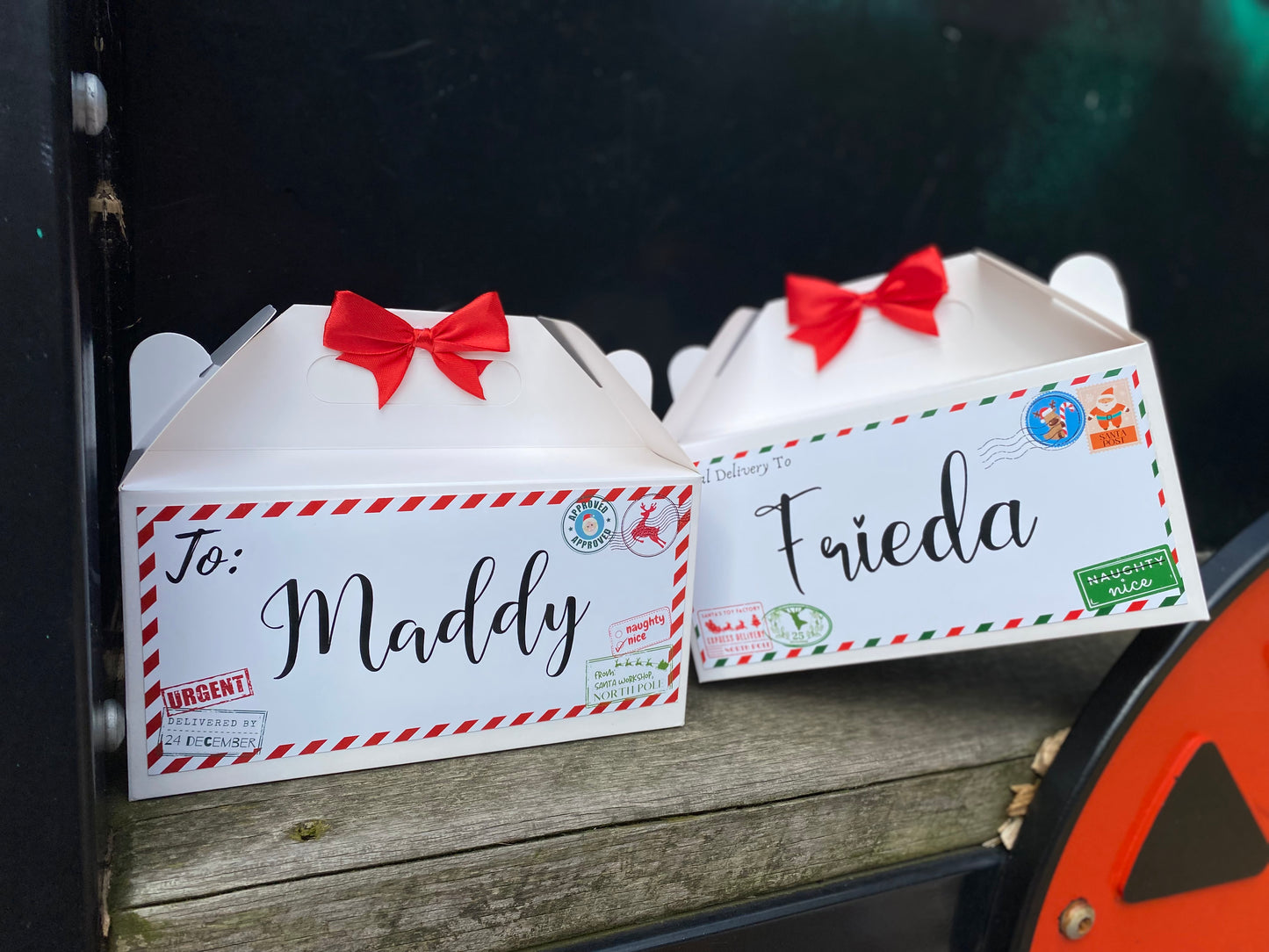 Personalized Retro Letter Style Christmas Eve Box, Wedding Favor Box, Christmas Tradition, Personalised Gift Box with Bow, Night before Xmas, Kids Gift Ideas, Christmas table name/signs