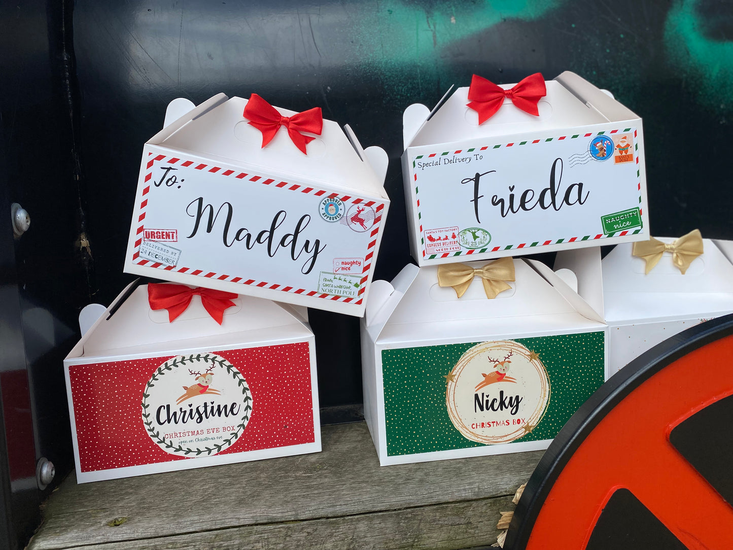 Personalized Retro Letter Style Christmas Eve Box, Wedding Favor Box, Christmas Tradition, Personalised Gift Box with Bow, Night before Xmas, Kids Gift Ideas, Christmas table name/signs