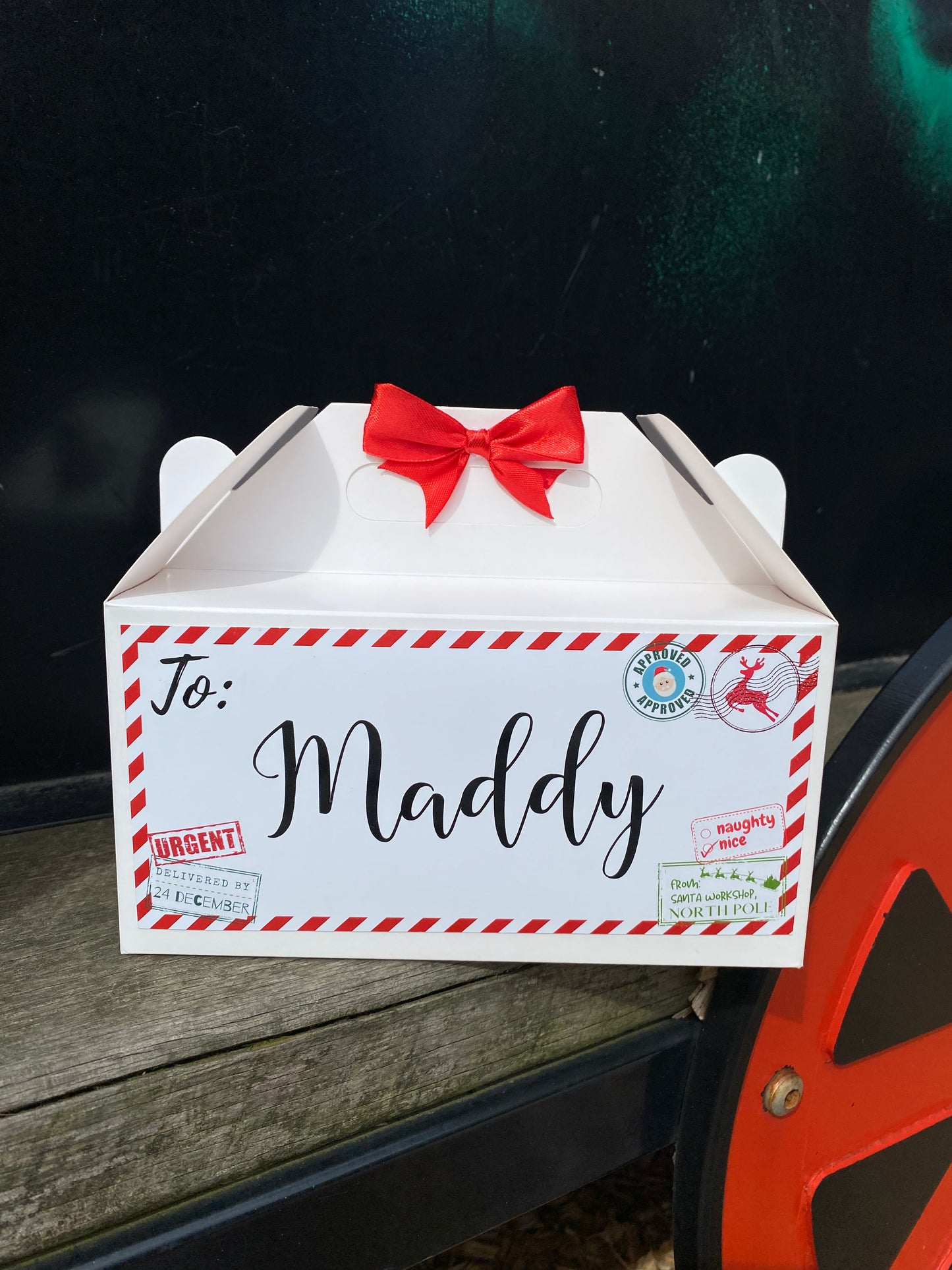 Personalized Retro Letter Style Christmas Eve Box, Wedding Favor Box, Christmas Tradition, Personalised Gift Box with Bow, Night before Xmas, Kids Gift Ideas, Christmas table name/signs